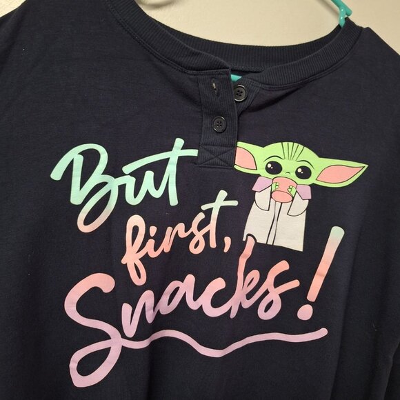Yoda Grogu But First Snacks Crew Neck Sweatshirt Girls 12 14 Dark Blue Star Wars - Picture 3 of 7